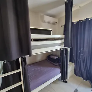 Hostel Homestyle - 18-36yrs, Caloundra