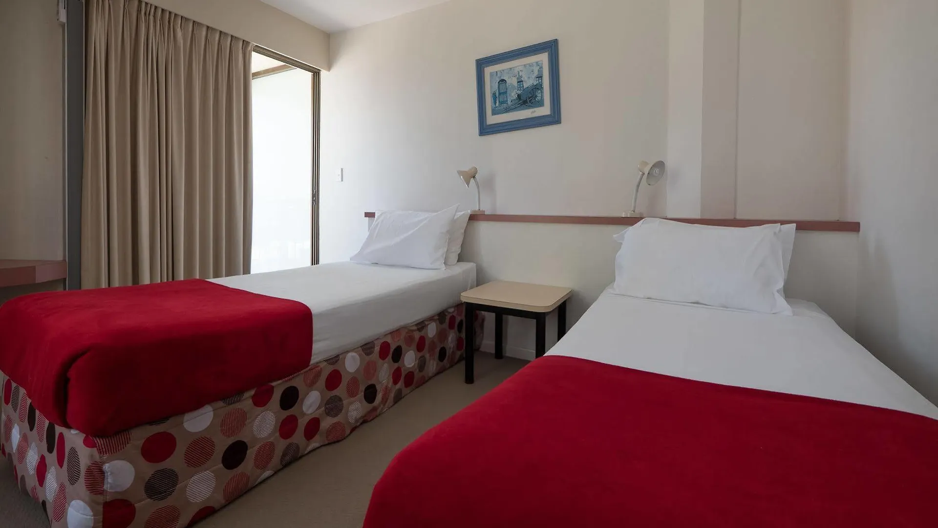 Aloha Apartments Surfers Paradise 3*,  Australia