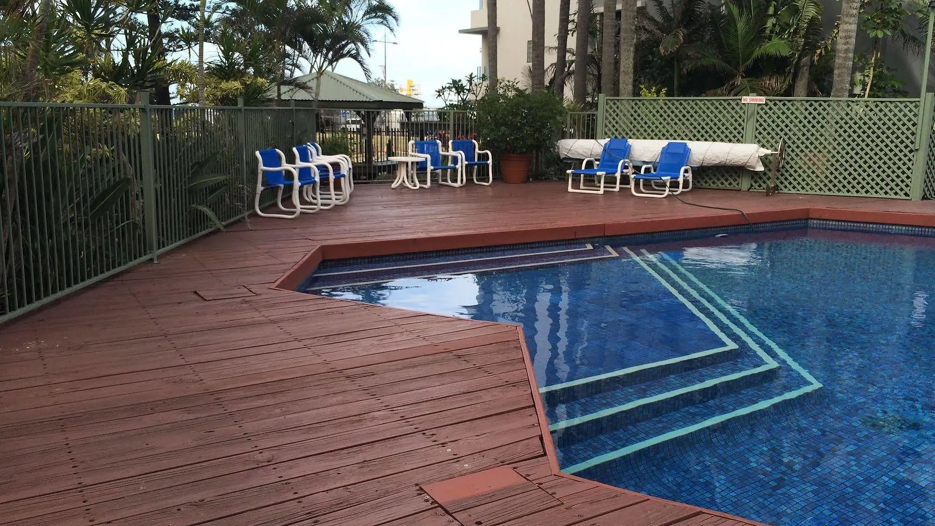 Aloha Apartments Surfers Paradise Resort